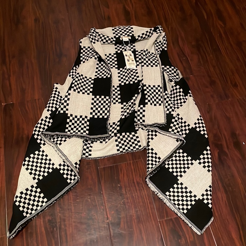 One size checkers